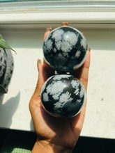 Load image into Gallery viewer, Snowflake Obsidian Sphere
