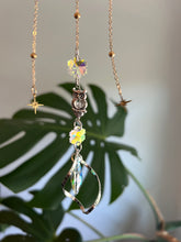 Load image into Gallery viewer, Suncatcher Moth Mixed Metal

