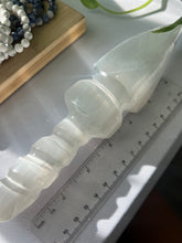 Load image into Gallery viewer, Satin Spar (Selenite) Dager
